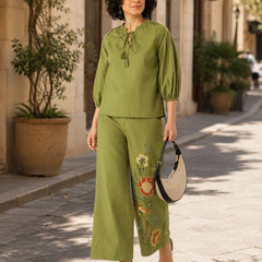 Women’s Beige Floral Embroidered Kurta Pant Set